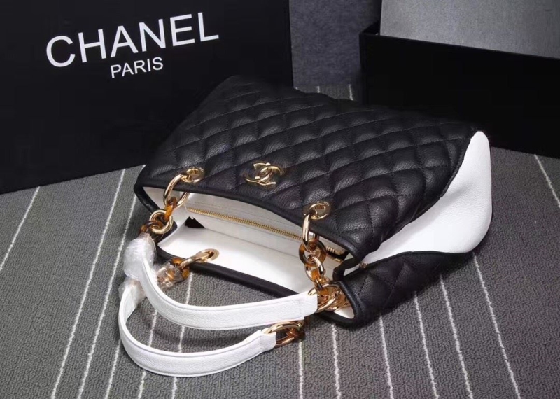 Ch**el shopping bags